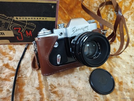Фотоаппарат Зенит 3М Гелиос 44, в родной коробке. СССР