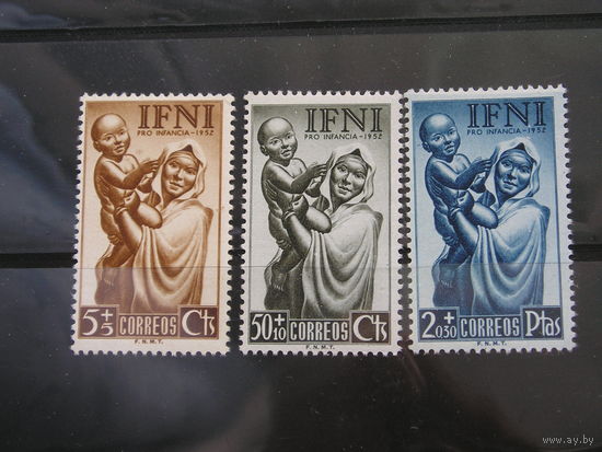 Испанская Ифни 1952 , Мама с ребёнком