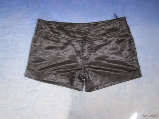 Шорты-мини Bershka атласные, р.42-44