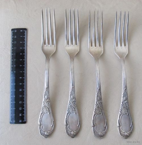Все лоты с рубля.Вилки большие,мельхиор,СССР