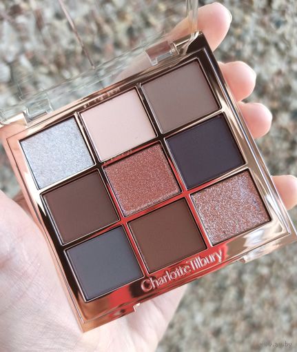 Новинка! Charlotte Tilbury Charlotte's Palette of Beautifying Eye Trends Super Neutral