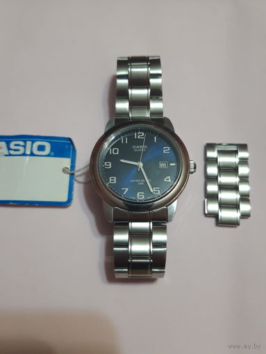 Часы CASIO. Япония. Кварц. Оригинал. Винтаж.
