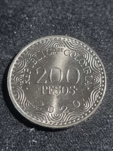 Колумбия 200 песо ПОПУГАЙ 2020 Unc
