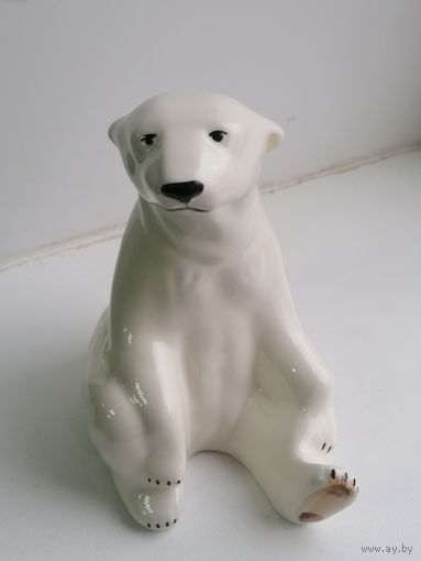 Статуэтка Белый Медведь, клеймо Вербилки художественные мастерские