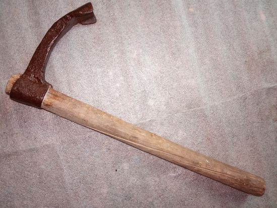 Старинное кованое тесло