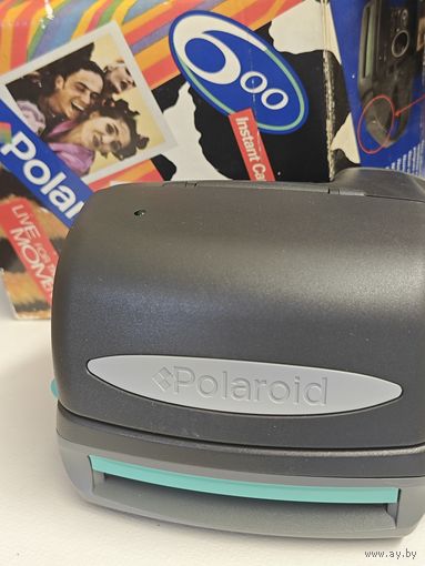 Фотоаппарат "Polaroid 600"