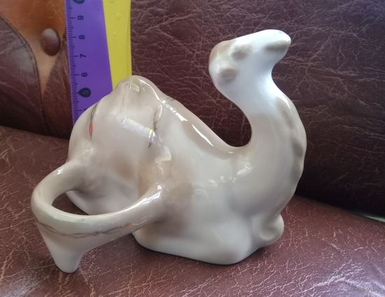 С РУБЛЯ. Фарфоровый верблюд из СССР.