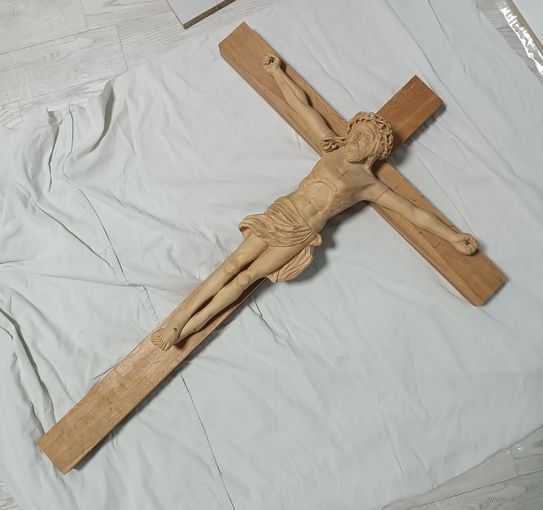 Распятие, дерево