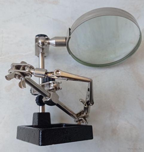 Лупа для рукоделия