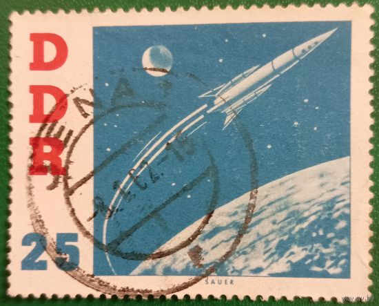 ГДР 1961. Космический корабль Восток-2 на орбите