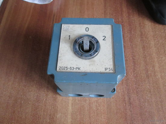Переключатель 2G25-53-PK