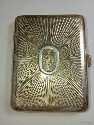 Винтажный портсигар с рубля .