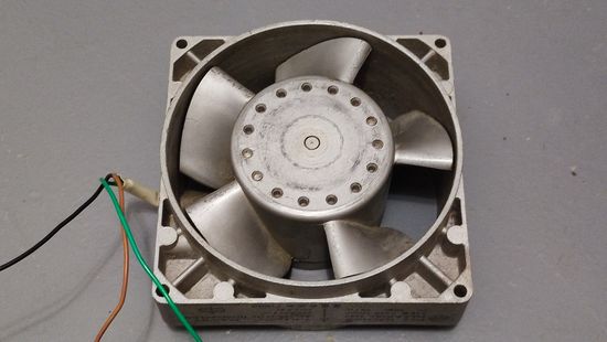 Вентилятор MEZAXIAL 3202.Металл