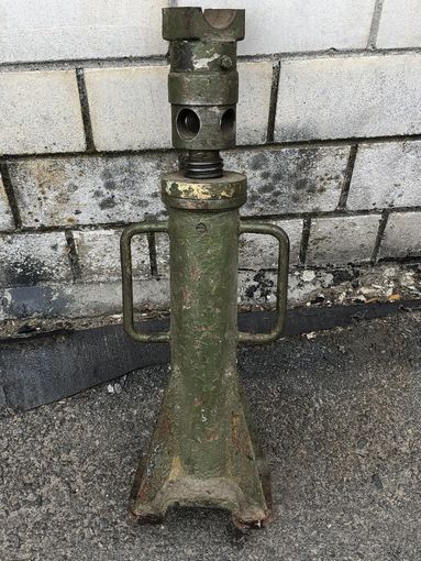 Домкрат военный образца ркка