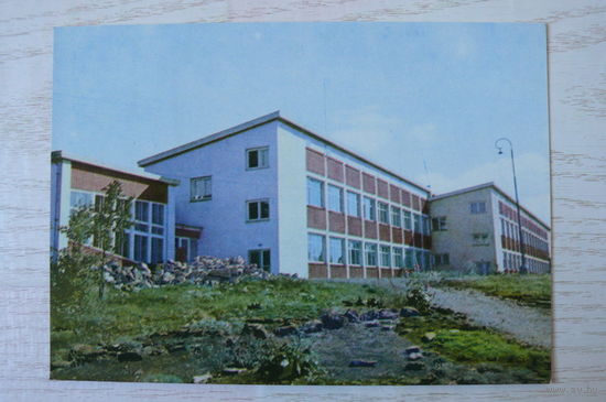 Прибалтика, Латвийская ССР, Средняя школа в Скулте; чистая.
