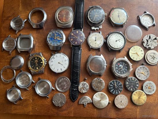 Сборный лот часов,корпусов,механизмов и. т. д. с 1 рубля без МЦ