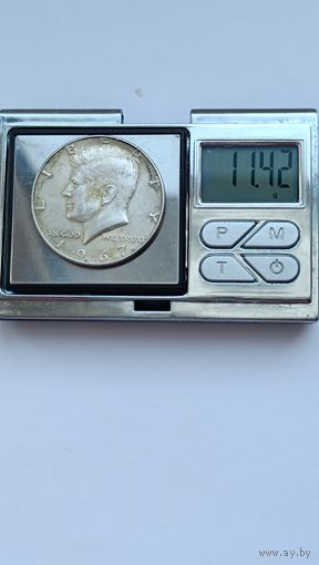 50 центов США 1967 года. Серебро 400 пробы. Монета не чищена. 953