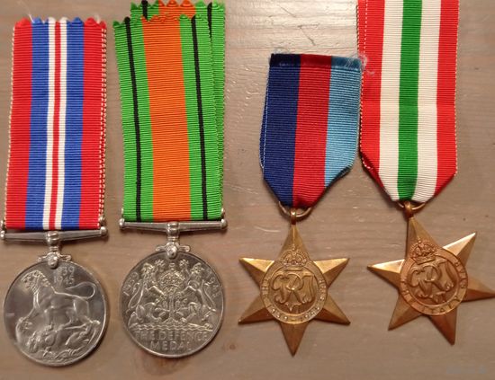 Комплект из 4 оригинальных медалей Великобритании. Вторая мировая 1939-1945