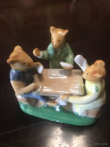 Винтажная  статуэтка  англия редкость