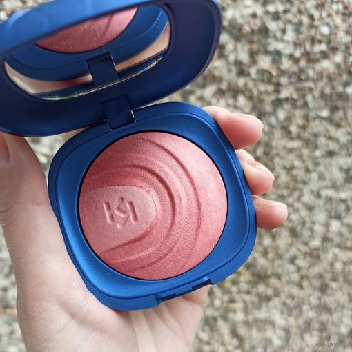 Румяна Kiko Dolce Diva Baked Blush Trio в оттенке 02 Better Coral