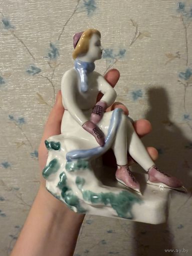 Фигуристка фарфор