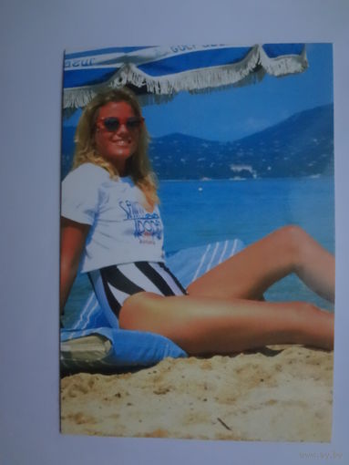 Календарик 1998 г. Загорающая.