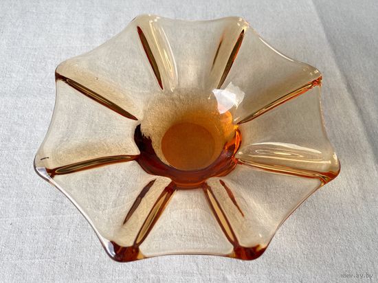 Ваза конфетница цветное стекло 21см