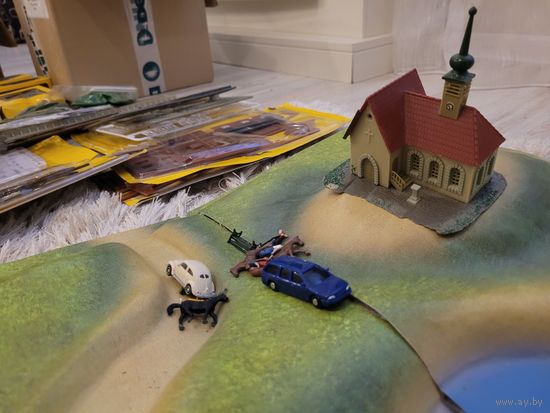 Железная дорога в миниатюре. Полный комплект без рельс. масштаб N0