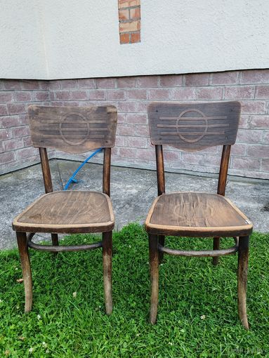 Пара стульев Thonet 28