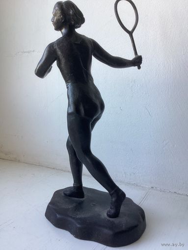 Статуэтка ТЕННИСИСТКА.Касли.1961г.Высота 17 см.