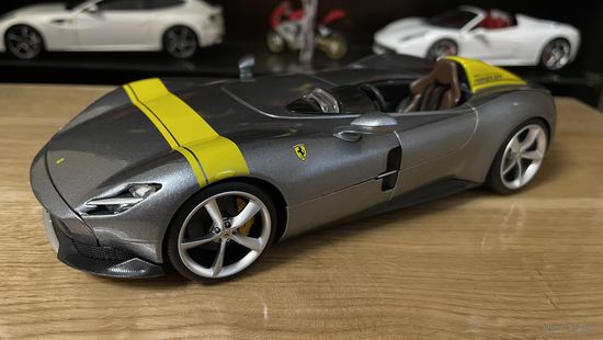 Ferrari Monza SP1 Bburago 1/18