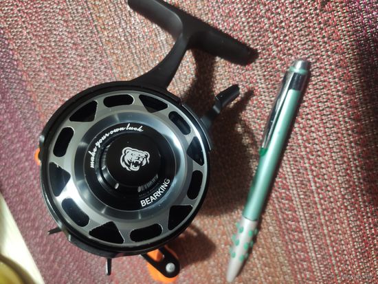 Зимняя  мультипликаторная катушка Bearking