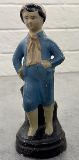 Статуэтка Пионер 1940-1950гг. Керамика. Распродажа коллекции!!!