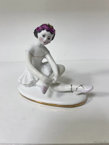 Фарфоровая статуэтка Юная балерина ЛФЗ