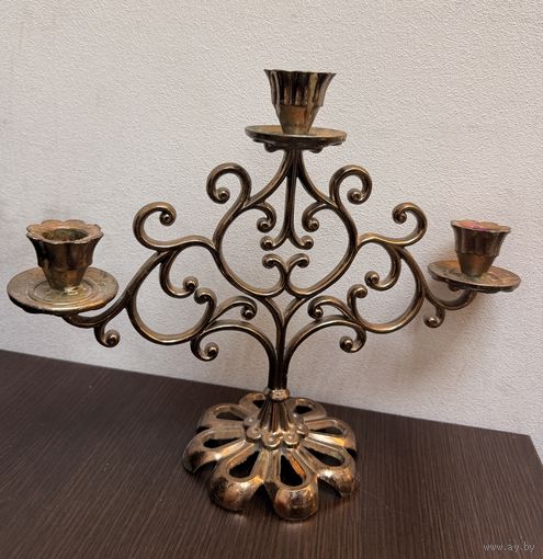 Винтажный трехрожковый металлический подсвечник, 1970 гг.