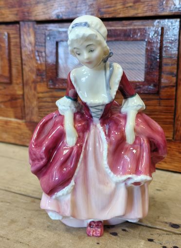 Статуэтка фарфоровая Royal Doulton, Англия