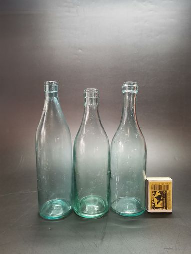 Старая бутылочка СССР  30-х. 250 гр. (одним лотом). СТР.