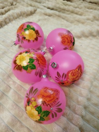 5 шаров СССР цена за все.