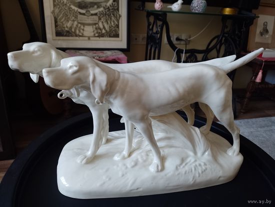 Статуэтка фигура Охотничьи собаки Royal Dux / Роял Дукс Германия