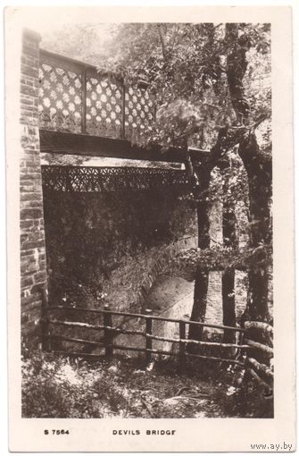 Распродажа коллекции открыток с видами мостов