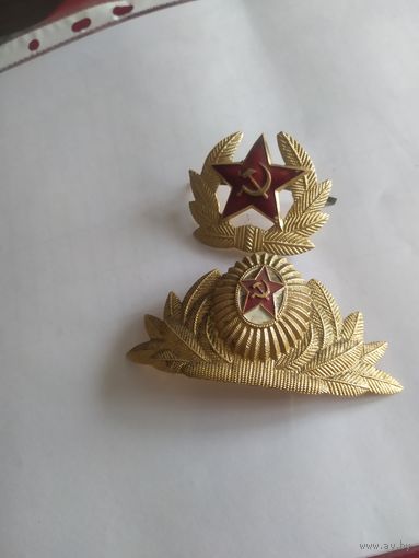 Кокарды 4 шт. Цена за все