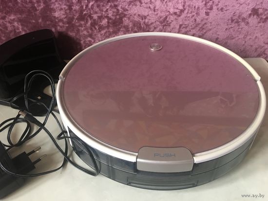 Робот-пылесос Polaris PVCR 0826 рабочий