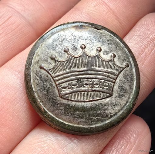 Пуговица ливрейная