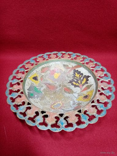 С рубля без мц. ваза-конфетница, винтаж, эмаль латунь. высота 5см. диам 21см.