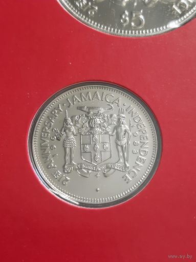 10 центов Ямайка 1983 г ( редкая  монетка  , 21-я годовщина независимости )