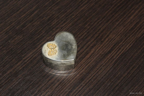 Металлическая шкатулка "Сердце".