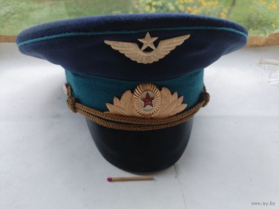 Фуражка парадная офицера ВВС, ВДВ СССР. размер 57.