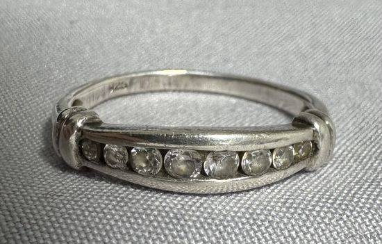 Кольцо серебряное 925 пробы. 81