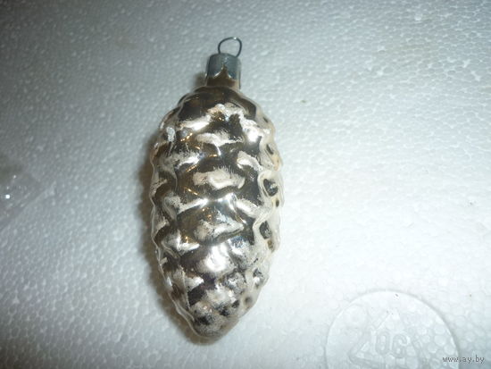 Ёлочная игрушка Шишка. СССР.