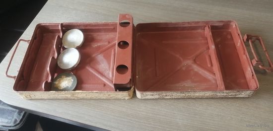 Ящик s Gr.W. 34 Германия + три баночки от допников.